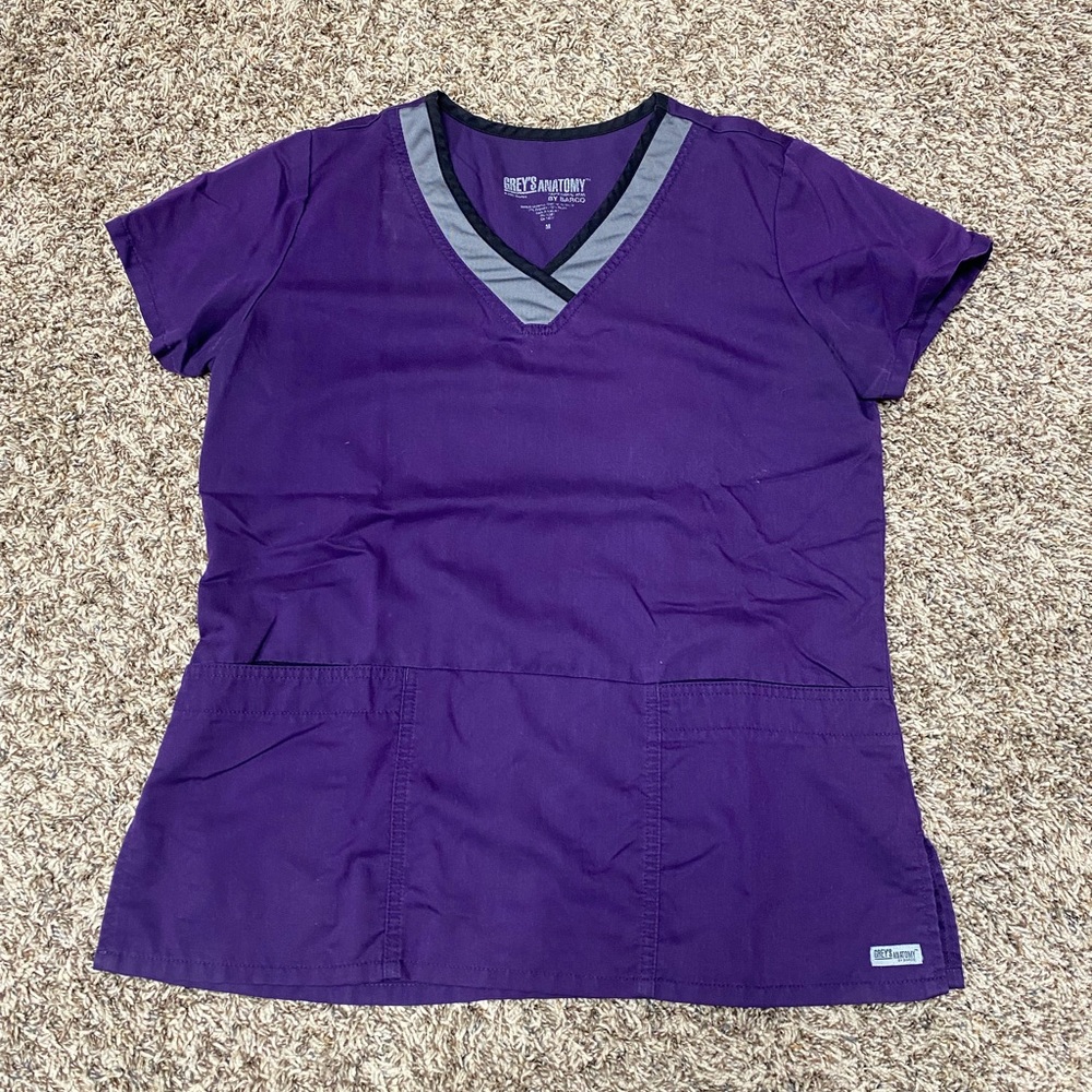 Women’s scrub top